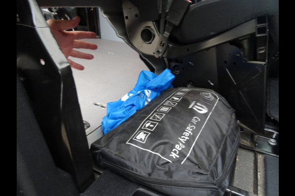 Peugeot e-Expert Long Premium 75 kWh * NETTE STAAT * 3 ZITS * CARPLAY !!