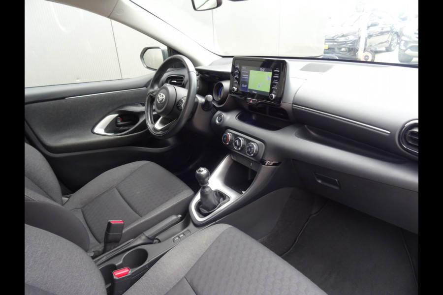 Toyota Yaris 1.5 VVT-i Business Plus * CARPLAY * DEALER ONDERH. !!