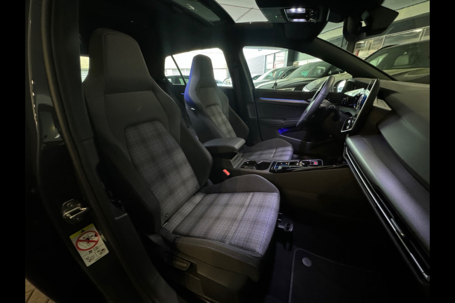 Volkswagen Golf 1.5 eHybrid GTE Pano|360Camera|Dodeh|HuD|ACC