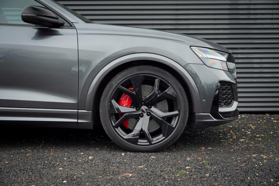 Audi RSQ8 4.0 TFSI Q8 quattro / NL Auto / Pano / Keramisch / Performance / Stoelklima