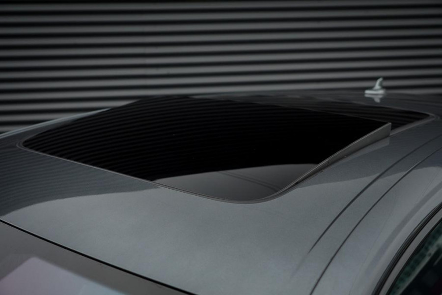 Audi RSQ8 4.0 TFSI Q8 quattro / NL Auto / Pano / Keramisch / Performance / Stoelklima