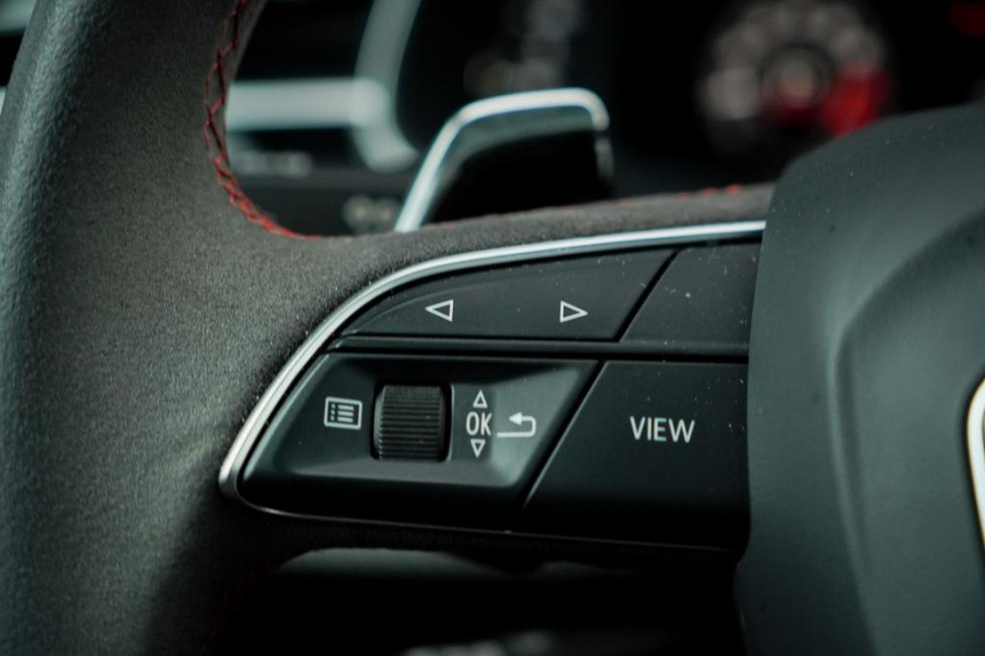 Audi RSQ8 4.0 TFSI Q8 quattro / NL Auto / Pano / Keramisch / Performance / Stoelklima