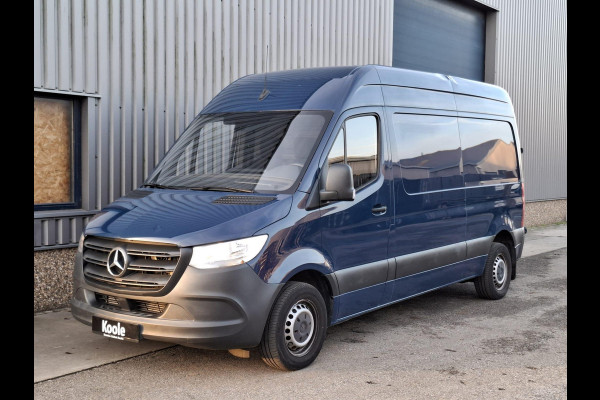 Mercedes-Benz Sprinter 311 2.2 CDI L2H2 / AIRCO / CAMERA / 3 ZITS / DEALER ONDERHOUDEN / NAVI