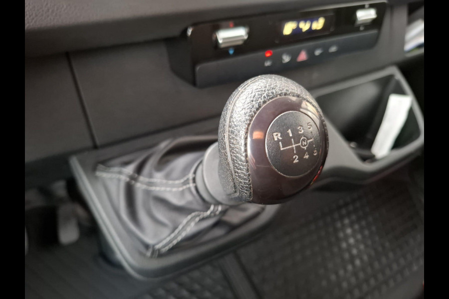 Mercedes-Benz Sprinter 311 2.2 CDI L2H2 / AIRCO / CAMERA / 3 ZITS / DEALER ONDERHOUDEN / NAVI