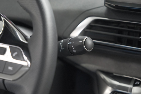 Peugeot 5008 PureTech 130 EAT8 GT | Camera | Dodehoekdetectie | Apdaptieve Cruise Control | Apple Carplay