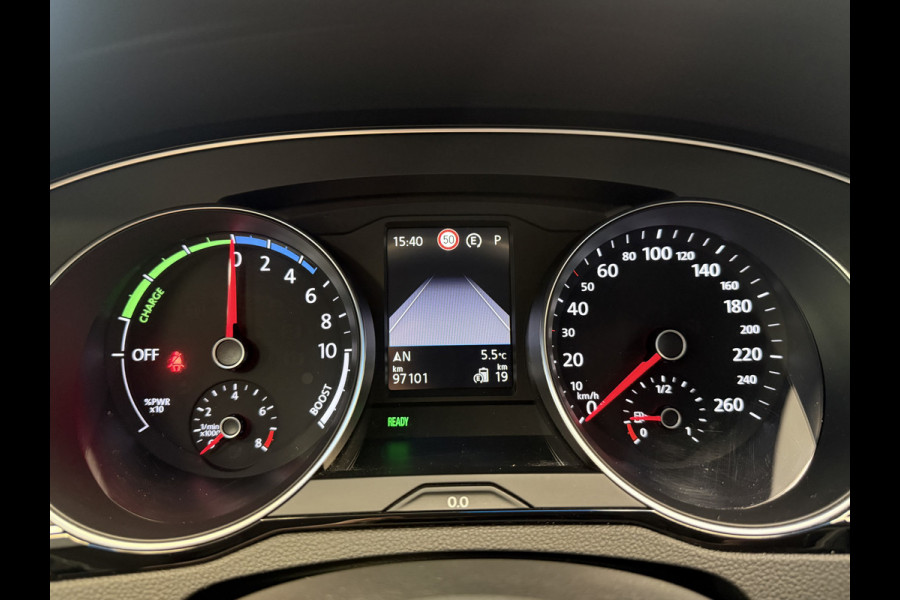 Volkswagen Passat Variant 1.4 TSI PHEV GTE Business ACC Massage Camera Stoelverwarming