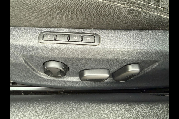 Škoda Superb Combi 1.4 TSI Automaat /Panodak /Camera / Led/ Cruise