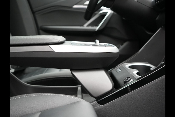 BMW iX1 xDrive30 Launch Edition 313pk Dealer O.H | Panodak | Adaptive Cruise | 360 Camera | Lederen Comfortzetels Massage & Memory | Head Up | Harman Kardon | Keyless |