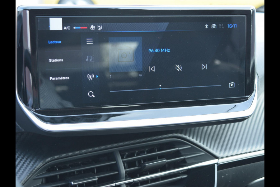 Peugeot 208 1.2 Hybrid 110 e-DCS6 Business NAVIGATIE & CARPLAY | CAMERA MET SENSOREN | E.C.C. |