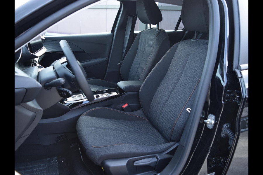 Peugeot 208 1.2 Hybrid 110 e-DCS6 Business NAVIGATIE & CARPLAY | CAMERA MET SENSOREN | E.C.C. |
