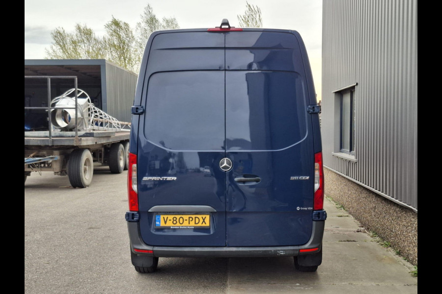 Mercedes-Benz Sprinter 311 2.2 CDI L2H2 AIRCO / CAMERA / 3 ZITS / DEALER ONDERHOUDEN / NAVI