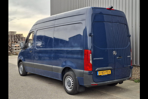 Mercedes-Benz Sprinter 311 2.2 CDI L2H2 AIRCO / CAMERA / 3 ZITS / DEALER ONDERHOUDEN / NAVI
