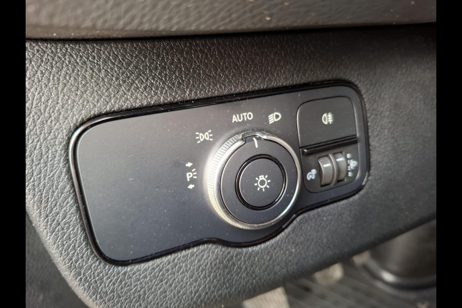 Mercedes-Benz Sprinter 311 2.2 CDI L2H2 / AIRCO / CAMERA / 3 ZITS / DEALER ONDERHOUDEN / NAVI