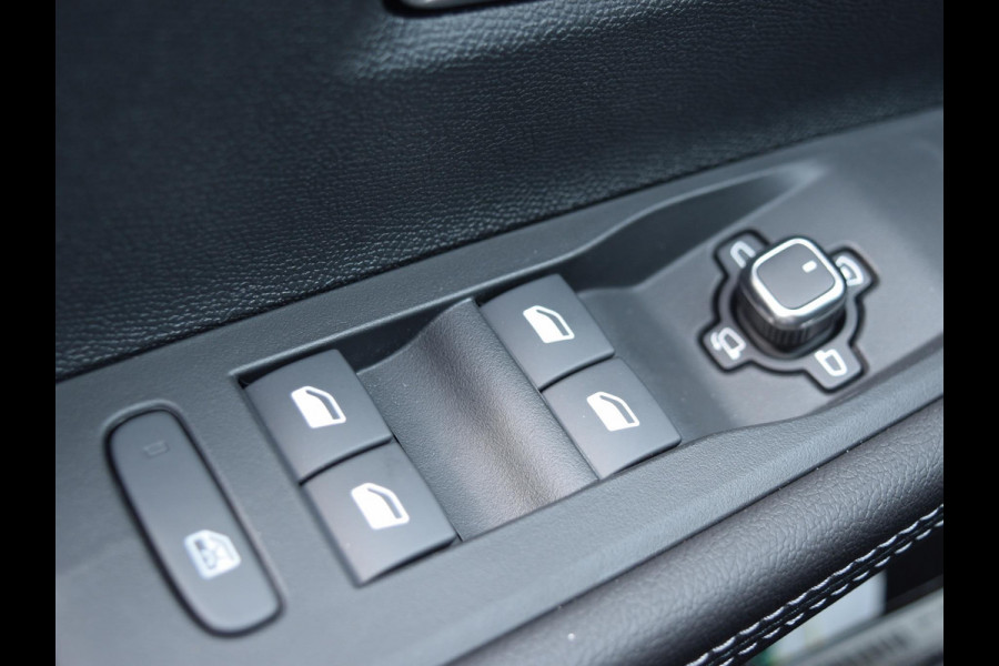 Opel Astra Electric 58 kWh Ultimate SCHUIF- KANTELDAK | CAMERA MET SENSOREN | E.C.C. | WINTERPAKKET |