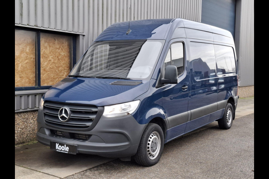 Mercedes-Benz Sprinter 311 2.2 CDI L2H1 / AIRCO / CAMERA / 3 ZITS / DEALER ONDERHOUDEN / NAVI