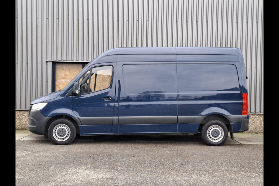 Mercedes-Benz Sprinter 311 2.2 CDI L2H1 / AIRCO / CAMERA / 3 ZITS / DEALER ONDERHOUDEN / NAVI