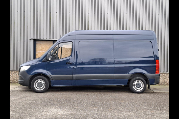 Mercedes-Benz Sprinter 311 2.2 CDI L2H1 / AIRCO / CAMERA / 3 ZITS / DEALER ONDERHOUDEN / NAVI