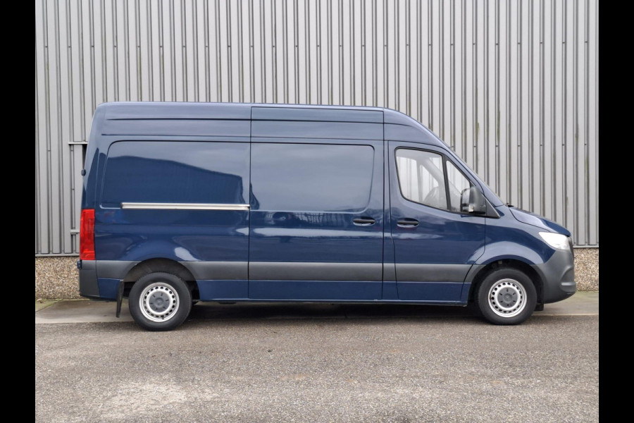 Mercedes-Benz Sprinter 311 2.2 CDI L2H1 / AIRCO / CAMERA / 3 ZITS / DEALER ONDERHOUDEN / NAVI