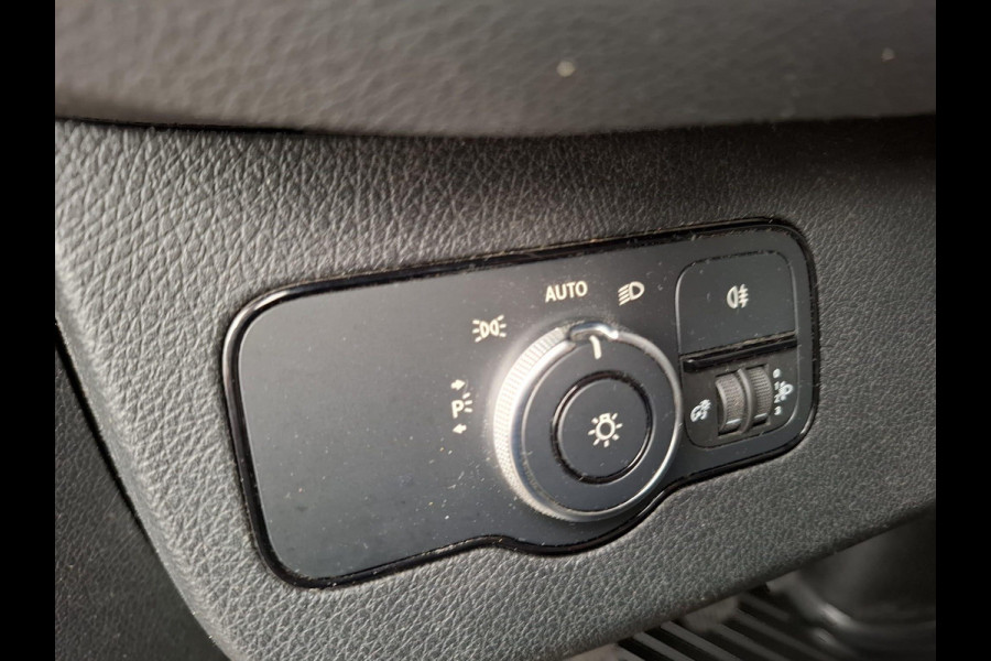 Mercedes-Benz Sprinter 311 2.2 CDI L2H1 / AIRCO / CAMERA / 3 ZITS / DEALER ONDERHOUDEN / NAVI