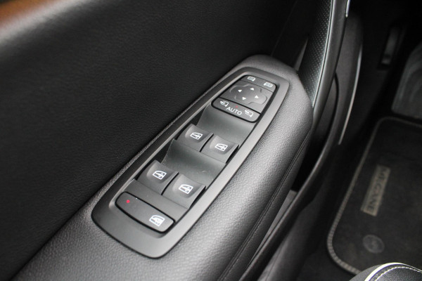 Renault Mégane Estate 1.3 TCe Bose | Trekhaak 1700KG | Cruise Control | BLIS | Navigatie | Camera | Climate Control | Lichtmetalen Velgen |