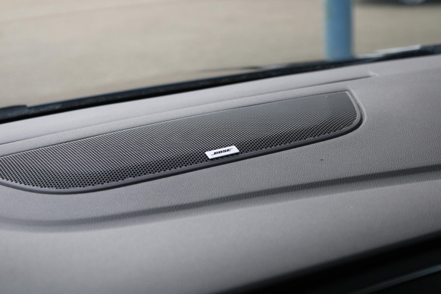 Renault Mégane Estate 1.3 TCe Bose | Trekhaak 1700KG | Cruise Control | BLIS | Navigatie | Camera | Climate Control | Lichtmetalen Velgen |