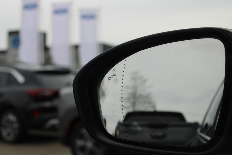 Renault Mégane Estate 1.3 TCe Bose | Trekhaak 1700KG | Cruise Control | BLIS | Navigatie | Camera | Climate Control | Lichtmetalen Velgen |