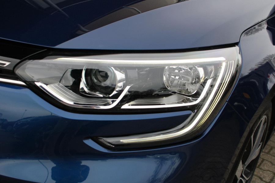 Renault Mégane Estate 1.3 TCe Bose | Trekhaak 1700KG | Cruise Control | BLIS | Navigatie | Camera | Climate Control | Lichtmetalen Velgen |