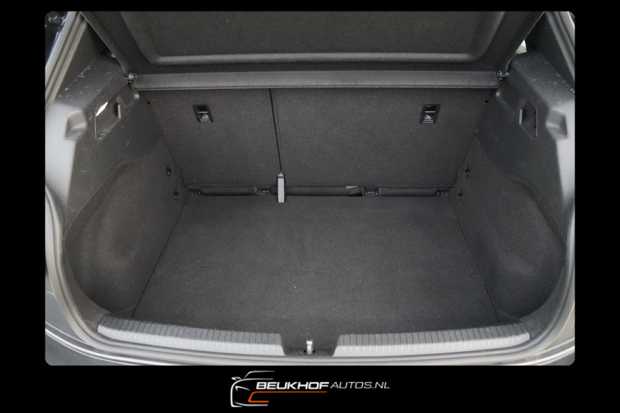 Volkswagen ID.3 First 58 kWh Carplay Nav Adapt Cru Soh 92.3%