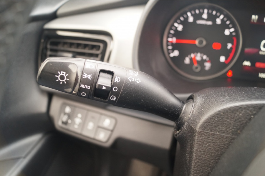 Kia Stonic 1.0 T-GDi MHEV DynamicLine Pack -NAVI-ECC-CAM-