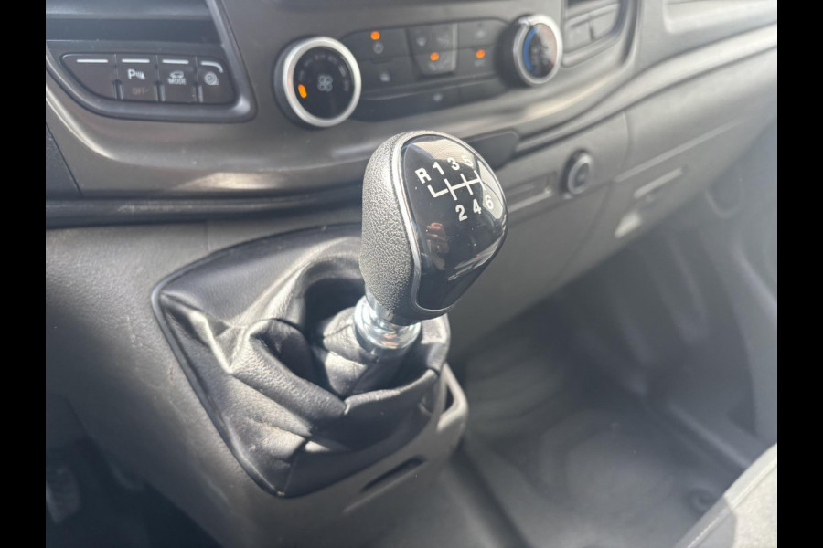 Ford Transit Custom 280 2.0 TDCI L1H1*3PERS.*A/C*CRUISE*NAVI*HAAK*