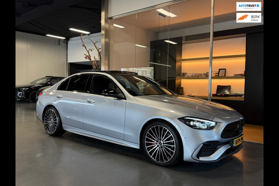 Mercedes-Benz C-Klasse 180 AMG Night pakket Panorama Carbon Sfeerverl.