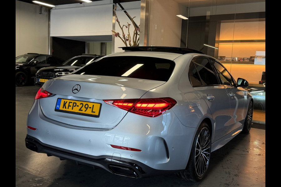 Mercedes-Benz C-Klasse 180 AMG Night pakket Panorama Carbon Sfeerverl.