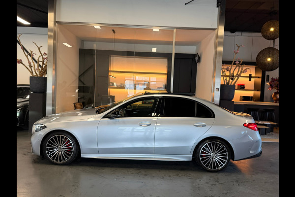 Mercedes-Benz C-Klasse 180 AMG Night pakket Panorama Carbon Sfeerverl.