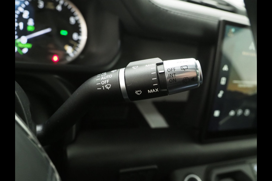 Land Rover Defender 110 2.0 P400e 110 Urban WideTrack Look | Panoramadak | Explorer Pack | Sidesteps | Lightbar | Trekhaak | Meridian | Carplay