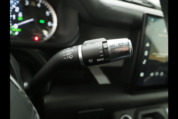 Land Rover Defender 110 2.0 P400e 110 Urban WideTrack Look | Panoramadak | Explorer Pack | Sidesteps | Lightbar | Trekhaak | Meridian | Carplay