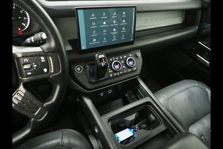 Land Rover Defender 110 2.0 P400e 110 Urban WideTrack Look | Panoramadak | Explorer Pack | Sidesteps | Lightbar | Trekhaak | Meridian | Carplay