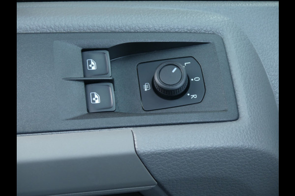 Volkswagen Crafter 35 2.0 TDI L3 Dubbel Cabine 7Persoons Trekhaak/Navigatie