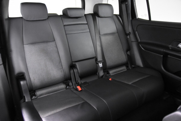 Mercedes-Benz Glb 200 *1ste Eigenaar*Leer*Navigatie*Stoelverwarming*Camera*