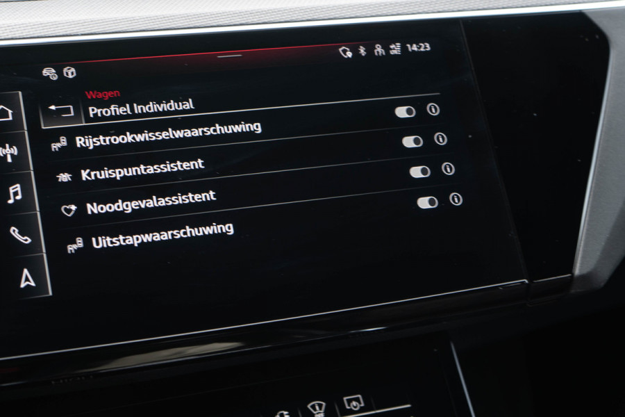 Audi SQ8 e-tron Quattro / S-line/ Standkachel/ Luchtvering/ Cruise Control/ Head-Up Display/ Trekhaak/ 371kW (504PK)