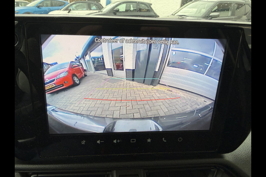 Suzuki Swift 1.2 Style Smart Hybrid