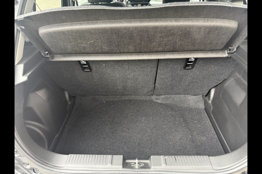 Suzuki Swift 1.2 Style Smart Hybrid