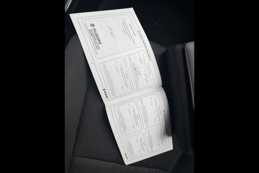 Suzuki Swift 1.2 Style Smart Hybrid