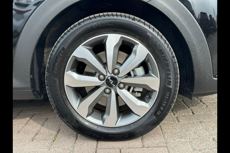 Kia Stonic 1.0 T-GDi MHEV DynamicPlusLine | Stoelverwarming | Stuurverwarming | Clima | Navigatie | LED | 6500 km! | LMV 16 Inch |