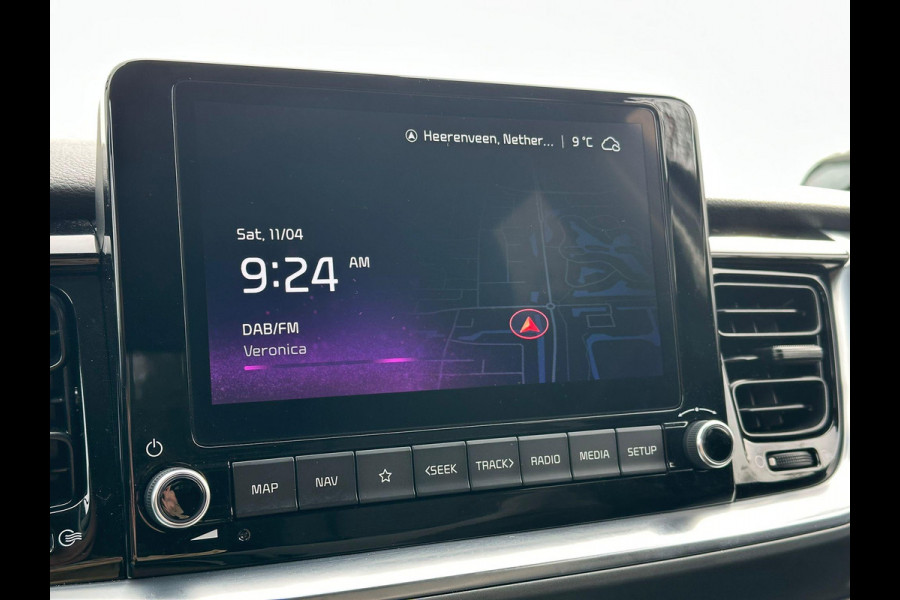 Kia Stonic 1.0 T-GDi MHEV DynamicPlusLine | Stoelverwarming | Stuurverwarming | Clima | Navigatie | LED | 6500 km! | LMV 16 Inch |