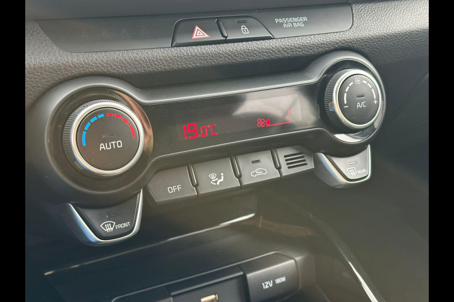 Kia Stonic 1.0 T-GDi MHEV DynamicPlusLine | Stoelverwarming | Stuurverwarming | Clima | Navigatie | LED | 6500 km! | LMV 16 Inch |