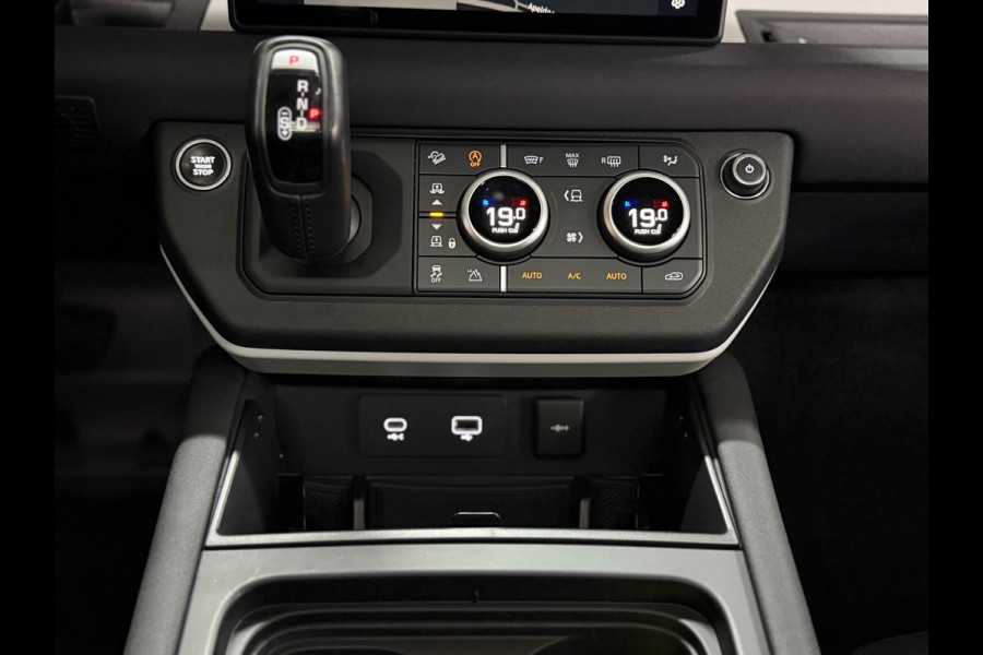 Land Rover Defender 110 2.0 D200 110 | Pano | PPF | Meridian | Trekhaak | Carplay | Geel kenteken incl btw