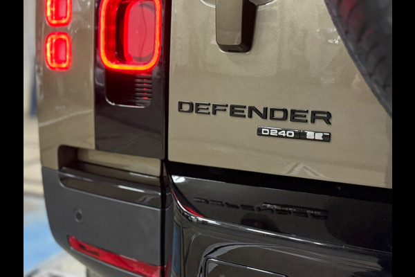 Land Rover Defender 110 2.0 D240 110 SE | Pano | Leer| Memory | Luchtvering | 360° Camera | Meridian | incl btw geel kenteken