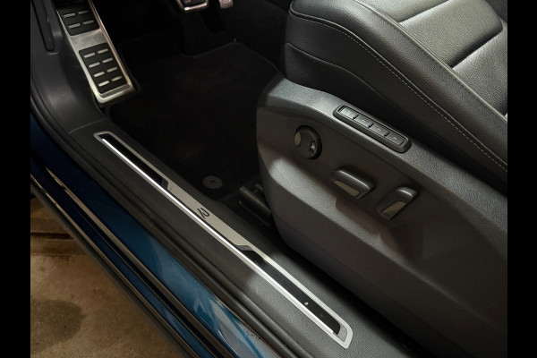 Volkswagen Tiguan 1.4 TSI eHybrid 2x R-Line Business+ | HUD | Vol Leder | ACC | Winterpakket