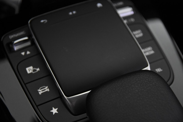 Mercedes-Benz CLA-Klasse 200 d Automaat *1ste Eigenaar*Navigatie*Trekhaak*Stoelverwarming*