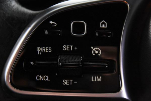 Mercedes-Benz CLA-Klasse 200 d Automaat *1ste Eigenaar*Navigatie*Trekhaak*Stoelverwarming*